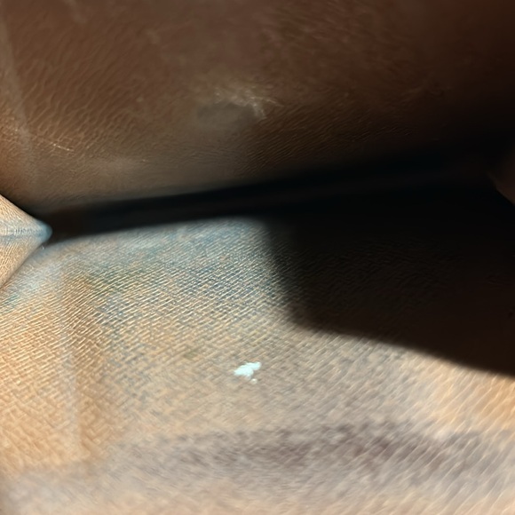 Vintage (GUC) LV wallet monogram unisex wallet 🤎 add a chain and it’s a purse - Picture 9 of 10